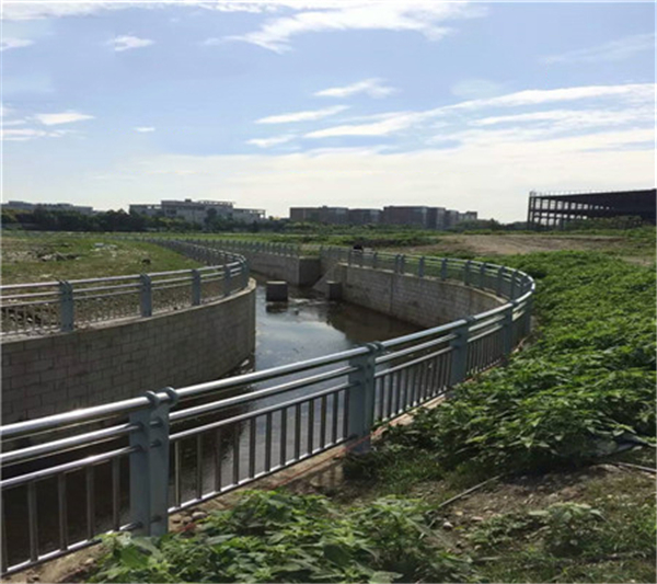 淄博不锈钢复合管河道景观护栏