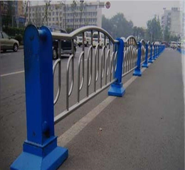 淄博不锈钢防撞栏杆生产制造工艺